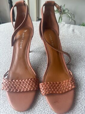 Marc Fisher brown leather heels